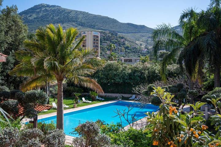 Chambre d’hôte pour 2 personnes, avec piscine ainsi que vue et jardin à Palerme - 4