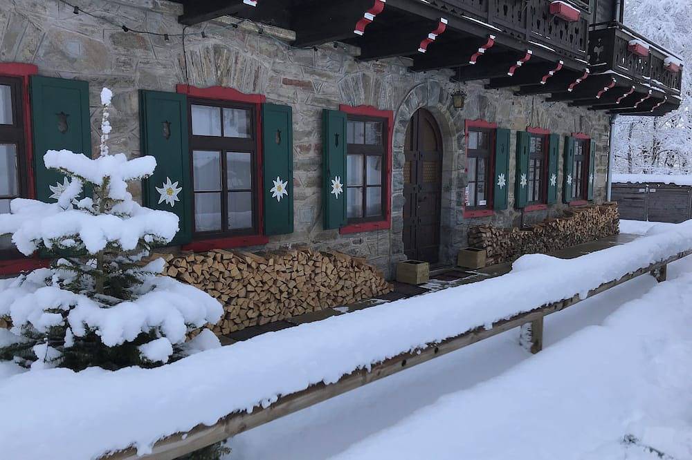 Große, gemütliche Skihütte in der Nähe des Kitzsteinhorn-Gletschers. in Kitzsteinhorn - Kaprun, Kaprun