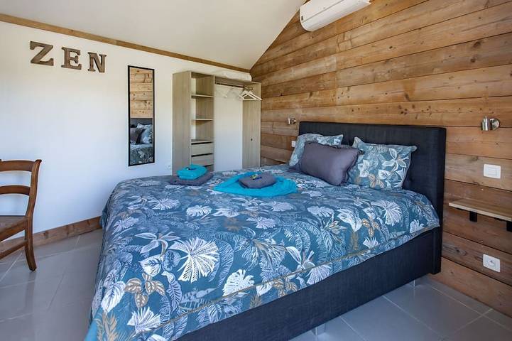 Chambre d’hôte pour 2 personnes, avec sauna ainsi que piscine et jardin à Blanzaguet-Saint-Cybard
