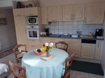 Gîte pour 3 personnes, avec terrasse et jardin dans le Doubs