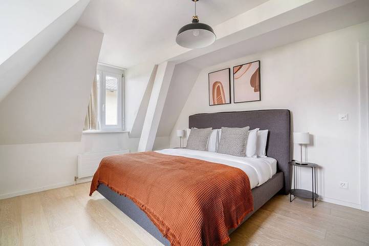 Ganze Wohnung, Stellar Enge 2Br w/ Private W/D & Storage, nr Groceries, by Blueground in Zürich, Bezirk Zürich