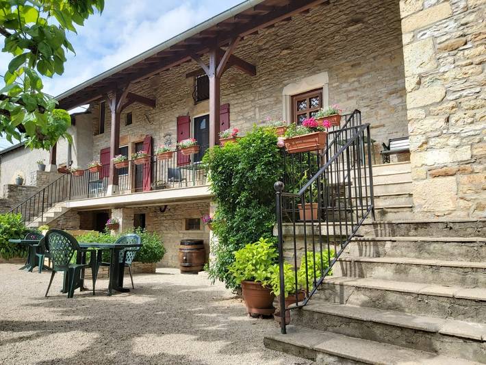 Chambre avec petit déjeuner pour 2 personnes, avec terrasse à Azé (Saône-et-Loir)