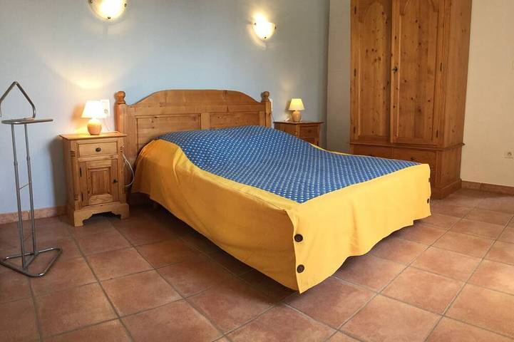 Location de vacances pour 6 personnes, avec jardin et terrasse à Bédarrides - 2