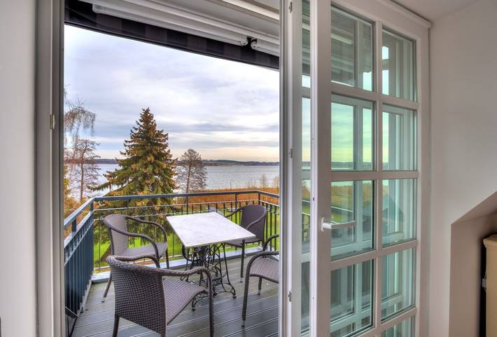 Ferienwohnung für 2 Personen, mit Balkon und Sauna sowie Seeblick in Benz - 4