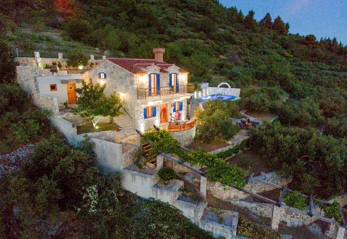 Villa für 5 Personen, mit Pool und Garten in Makarska