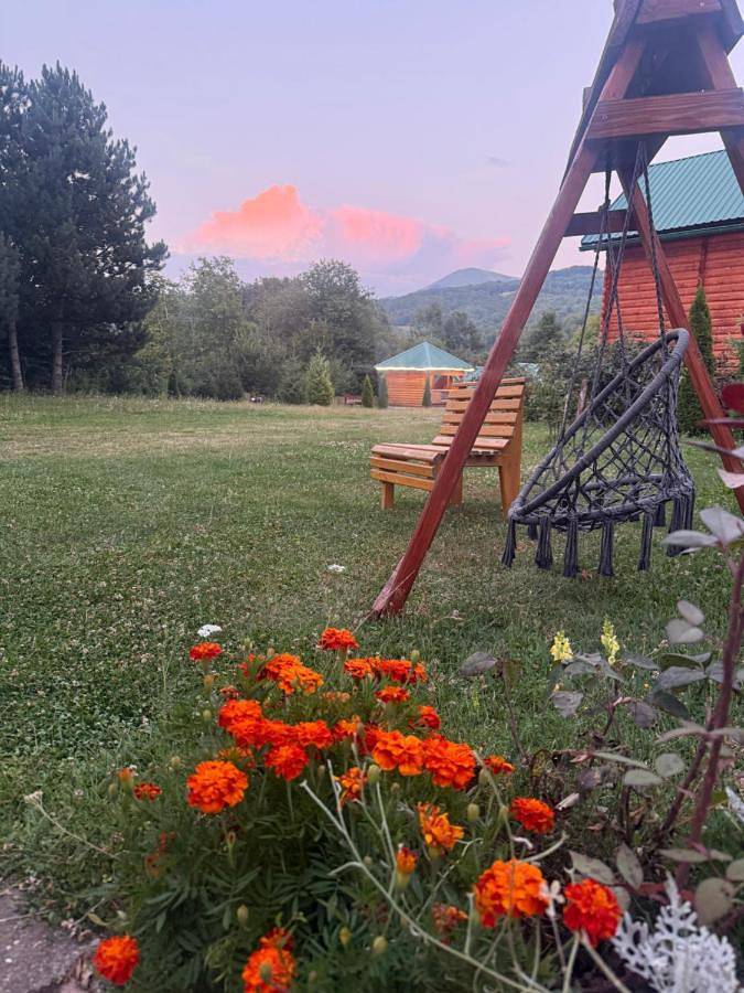 Konaci Očeva Zemlja Vikendica i Bungalovi in Montenegro