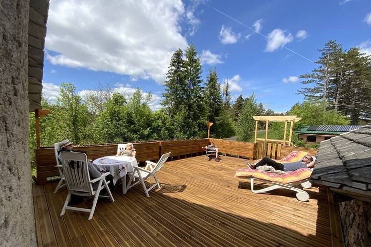 Location de vacances pour 2 personnes, avec jardin à Saint-Georges-de-Lévéjac - 4