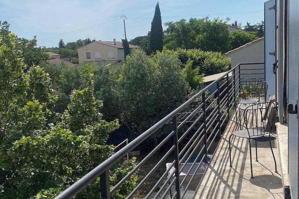Apartamento entero, Apartment in Montfrin in Montfrin, Region de Nimes