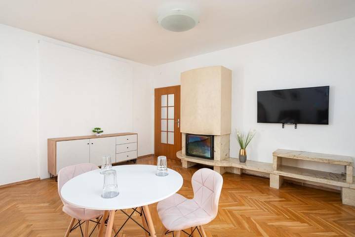 BnB für 4 Personen, mit Terrasse und Garten sowie Seeblick in Breslau - 2