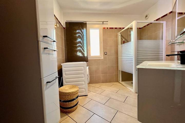 Gîte pour 4 personnes, avec terrasse, animaux acceptés à Aléria - 3