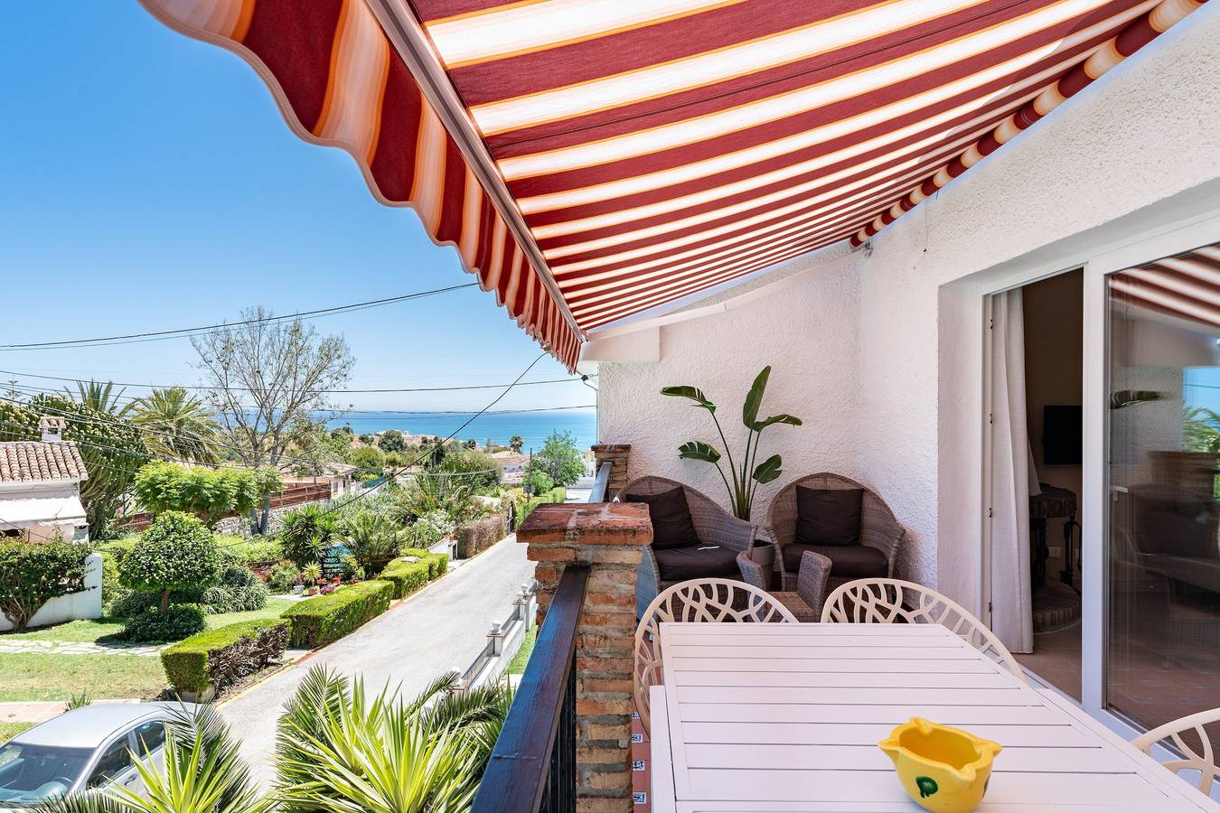 Casa vacanze 'Feliz' con vista mare, Wi-Fi e aria condizionata in La Capellania, Benalmádena