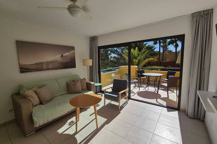 Apartamento de vacaciones para 4 personas, con balcón además de jardín y piscina - 1