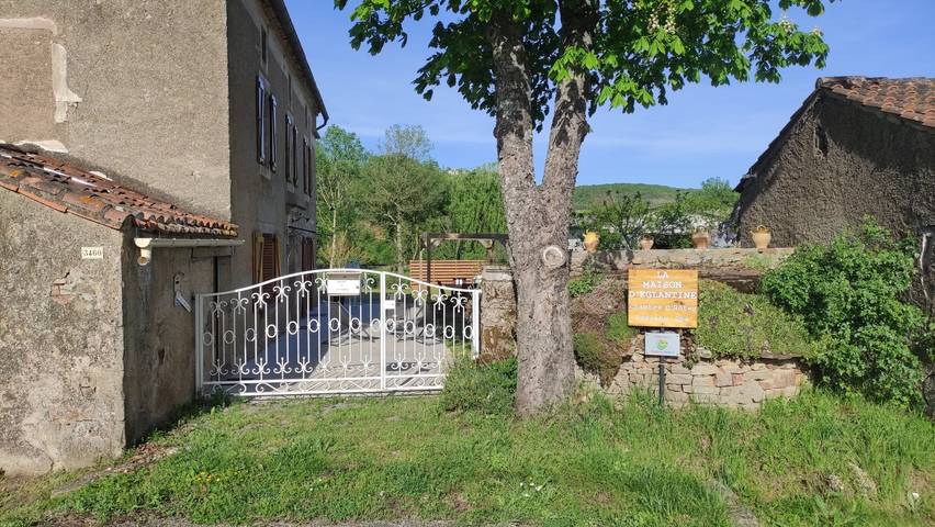 Location de vacances pour 4 personnes, avec jardin ainsi que piscine et jacuzzi dans le Tarn - 2
