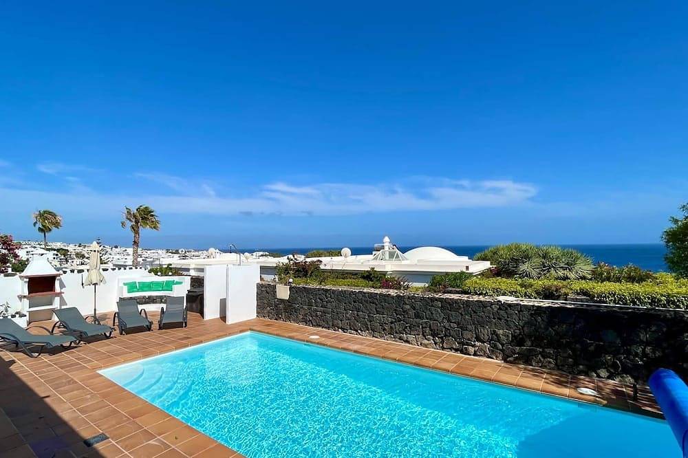 Casa vacanza a Tias a partire da 320€ a notte