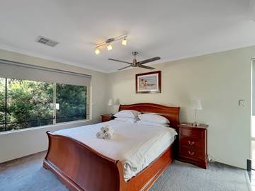 Holiday Rental for 10 People in Mandurah, Western Australia, Photo 3