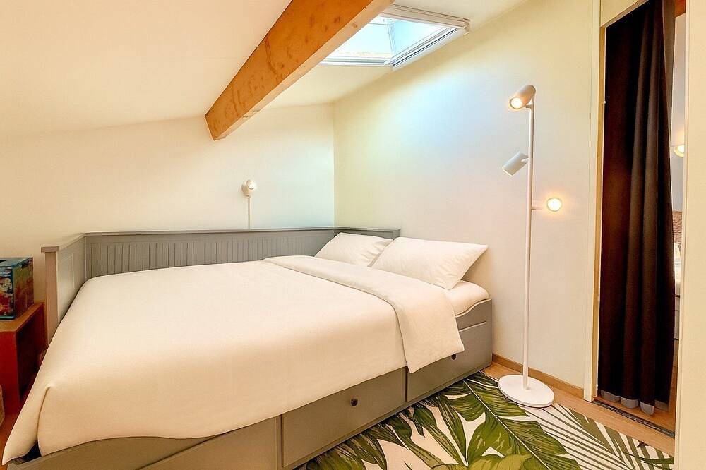 Entire apartment, Le Cocon du Mas, 4 guests, Pool in Calvisson in Calvisson, Nimes region