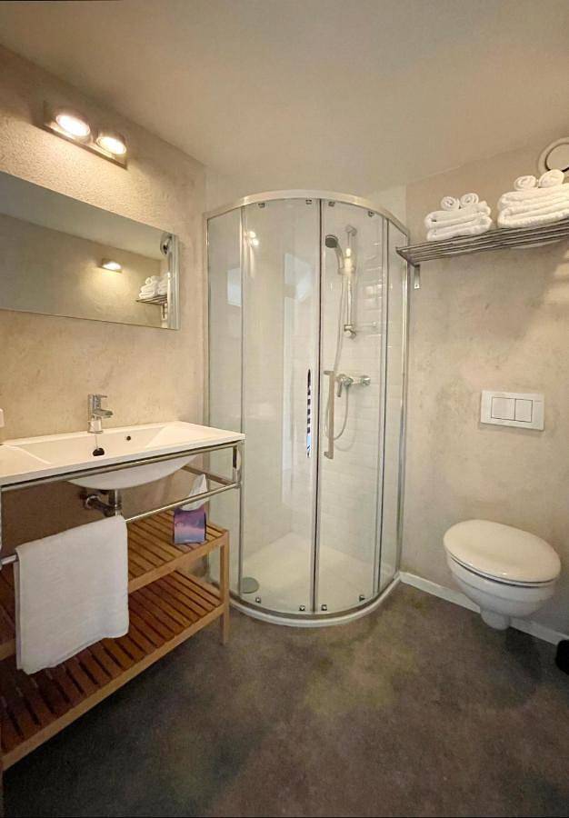Appartement entier, Dordogne et Corrèze vacances - Gites in Troche, Région de Brive-la-Gaillarde
