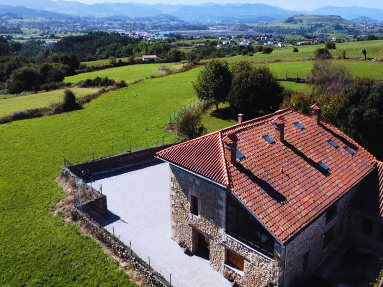 Apartamento entero, Apartamento en Miengo cerca de Marzán in Miengo, Costa de Cantabria