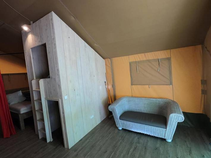 Location de vacances pour 6 personnes, avec piscine ainsi que jardin et terrasse, animaux acceptés à Lafarre - 3