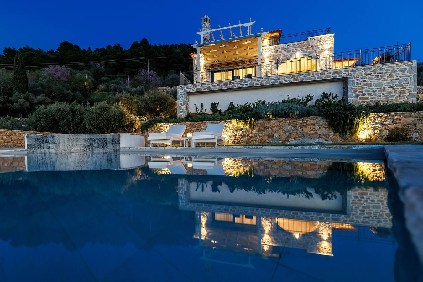 Rodon Luxury Villas "Aura" in Islas Espóradas