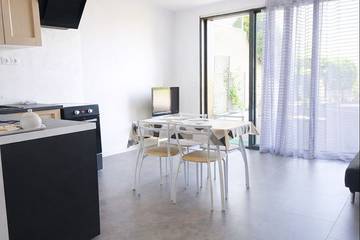 Studio pour 4 personnes, avec jacuzzi ainsi que terrasse et jardin dans Maine-et-Loire