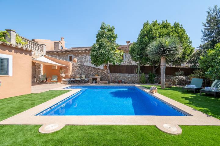 Casa de férias 'Ca'n Blanch' com piscina privada, terraço e Wi-Fi in Biniamar, Selva (Espanha)