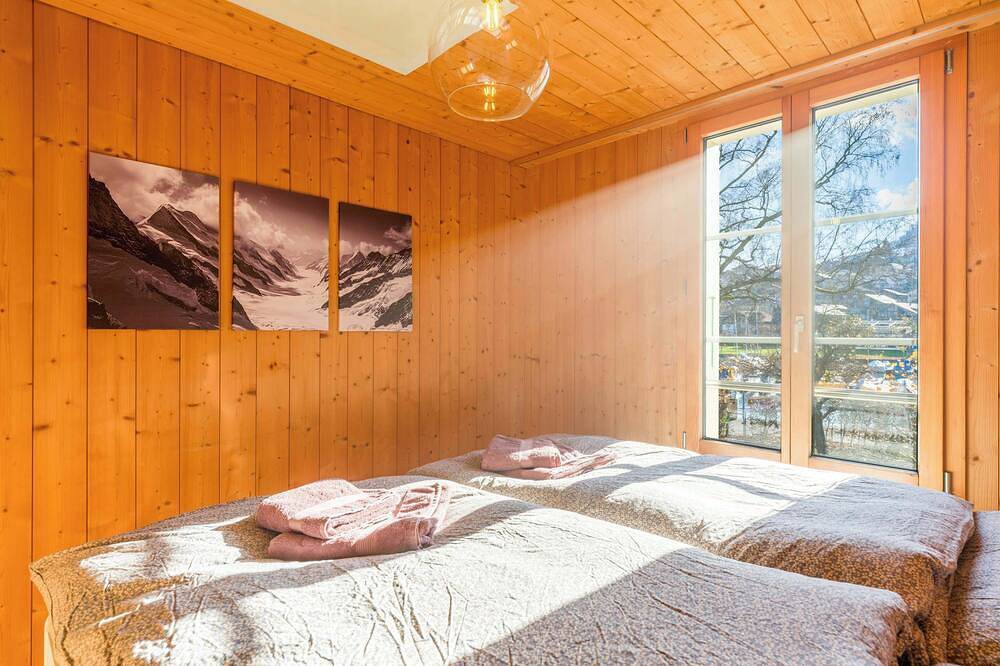 Geheel appartement, Lakefront Apartment in Spiez Bay in Spiez, Meer van Thun