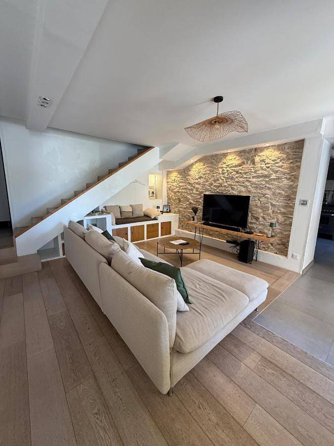 Location de vacances pour 4 personnes, avec Terrasse et Jardin à La Fare-les-Oliviers - 3