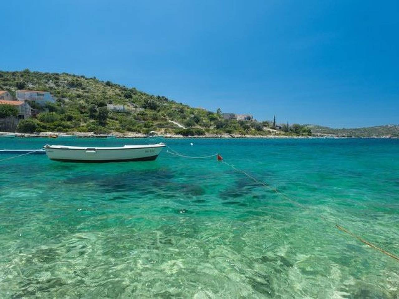 Ganze Wohnung, Appartement mit überdachter Terrasse in Razanj, Šibenik-Knin