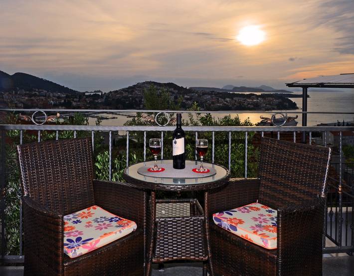 Appartamento per 2 persone, con balcone e vista oceano in Dubrovnik