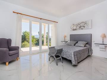 Villa in Playa del Port de Pollença, Pollença für 12 