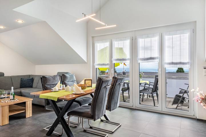 Ferienwohnung für 4 Personen, mit Balkon und Garten in Höchenschwand