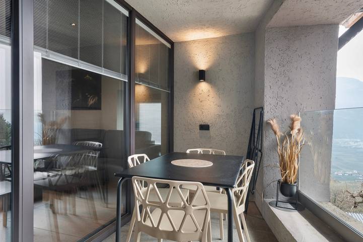 Ferienwohnung für 4 Personen, mit Balkon und Garten in Marling