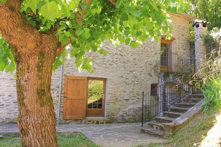 Location de vacances pour 11 personnes, avec jardin ainsi que piscine et vue, animaux acceptés à Saint-Paul-la-Coste - 3