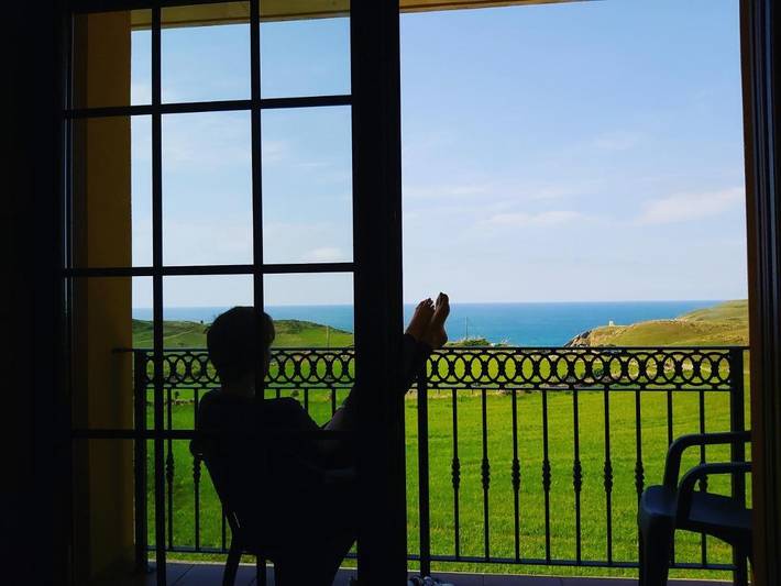 Apartamento para 5 personas, con Balcón y Terraza además de Jardín y Vistas en Santillana del Mar