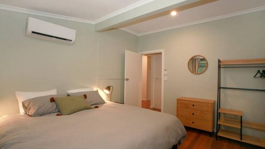 Holiday home for 10 people, with garden and balcony in Anna Bay