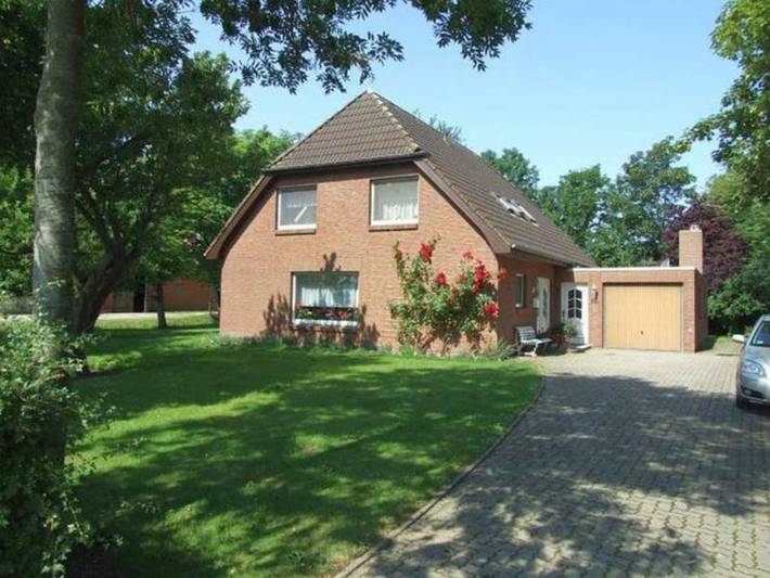 Bauernhof für 4 Personen, mit Terrasse und Garten in Friedrichskoog