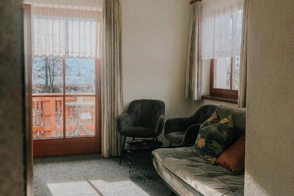 Ganze Wohnung, Alpenblick    2-5 Personen - Bio-Bauernhof Zirmhof in Glockturmkamm, Fendels
