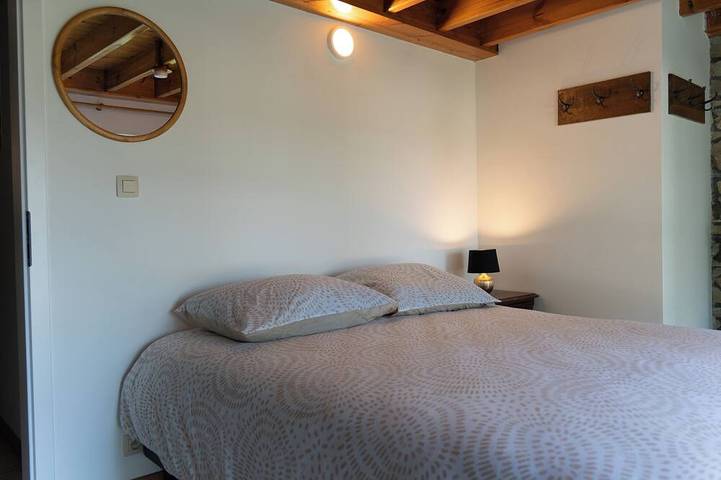 Location de vacances pour 6 personnes, avec terrasse et jardin dans Provèdroux - 4