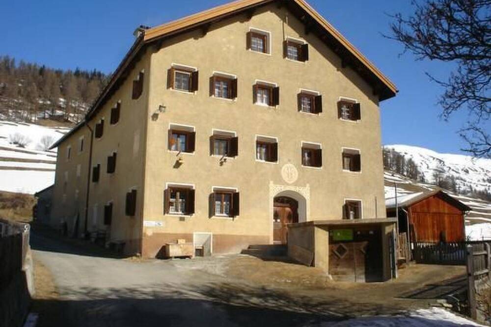 Ganze Wohnung, Davo Tuoi in Guarda Staziun, Guarda