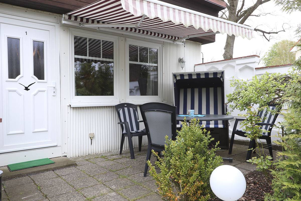 Bungalow for 3 people with terrace in Nienhagen, Rostock and Surroundings