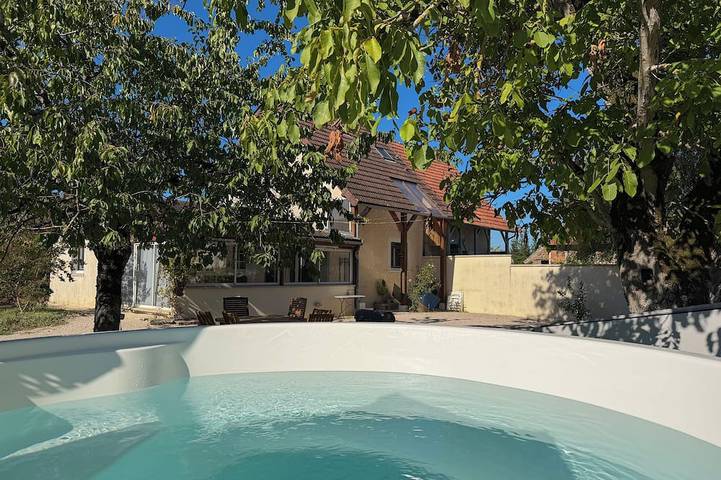 Location de vacances pour 6 personnes, avec Jardin à Saint-Gervais-en-Vallière