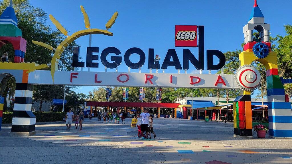 Resort Villa, Pools Fun and relaxation/w Kingbed. in Lake Marion (FL)