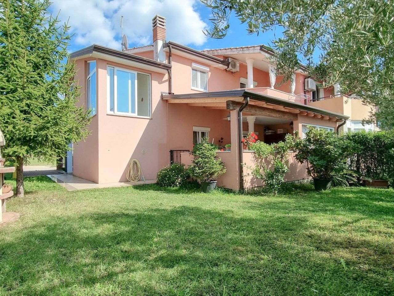 Geheel appartement, "Stelia 3" mit Balkon in Novigrad, Mareda
