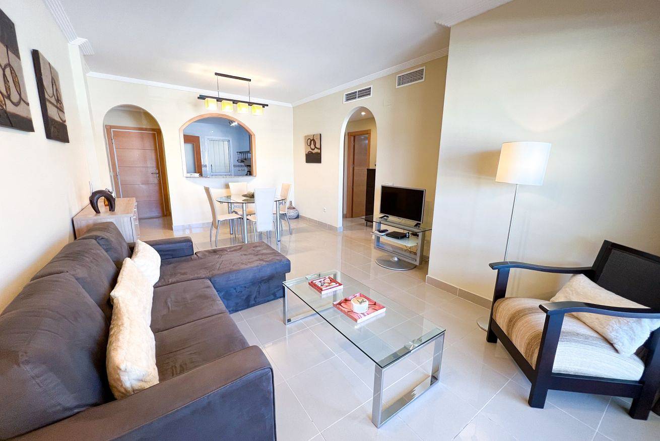 Apartamento entero, Apartamento acogedor de 2 dormitorios a solo 150 m de la playa Sabinillas, Manilva  in San Luis de Sabinillas, Manilva