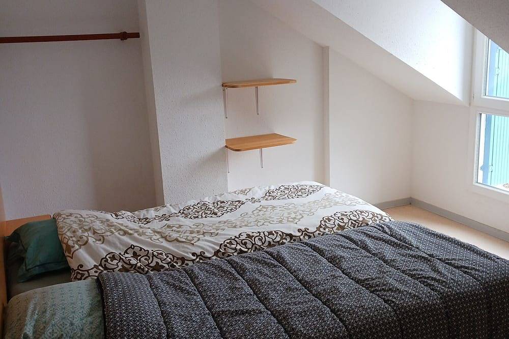 Apartamento entero, Charmante Résidence au Pied du Plateau de L'aubrac Saint Geniez D'olt 2 Piscine in Saint-Geniez-d'Olt-et-d'Aubrac, Macizo Central