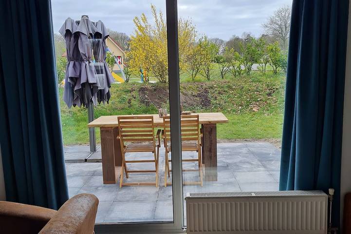 Bedstead cottage in child and animal friendly vacation park in Drenthe