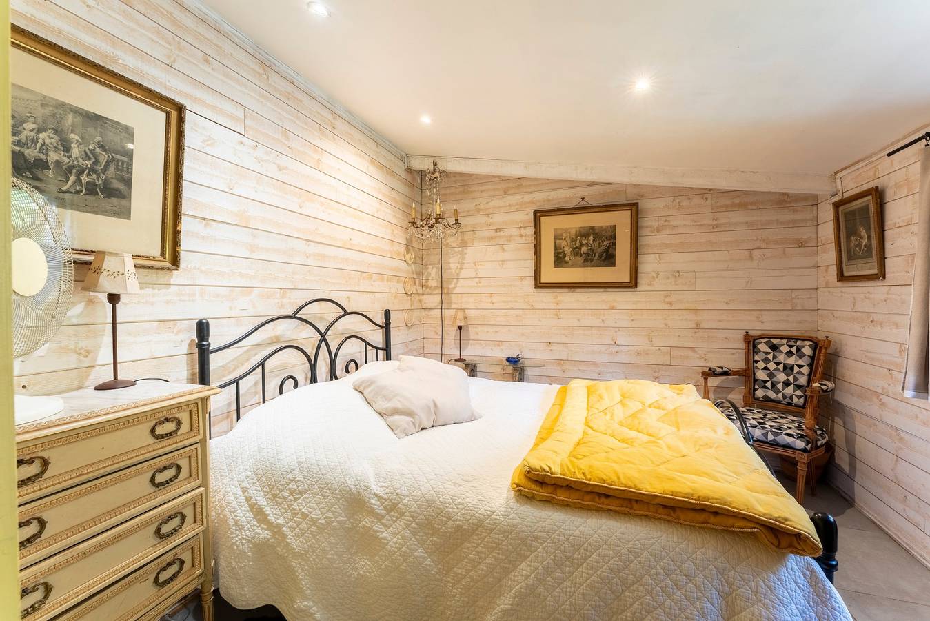 Appartement 'Studio De Charme À Avignon' met Privézwembad, Privétuin en Wi-Fi, foto 10