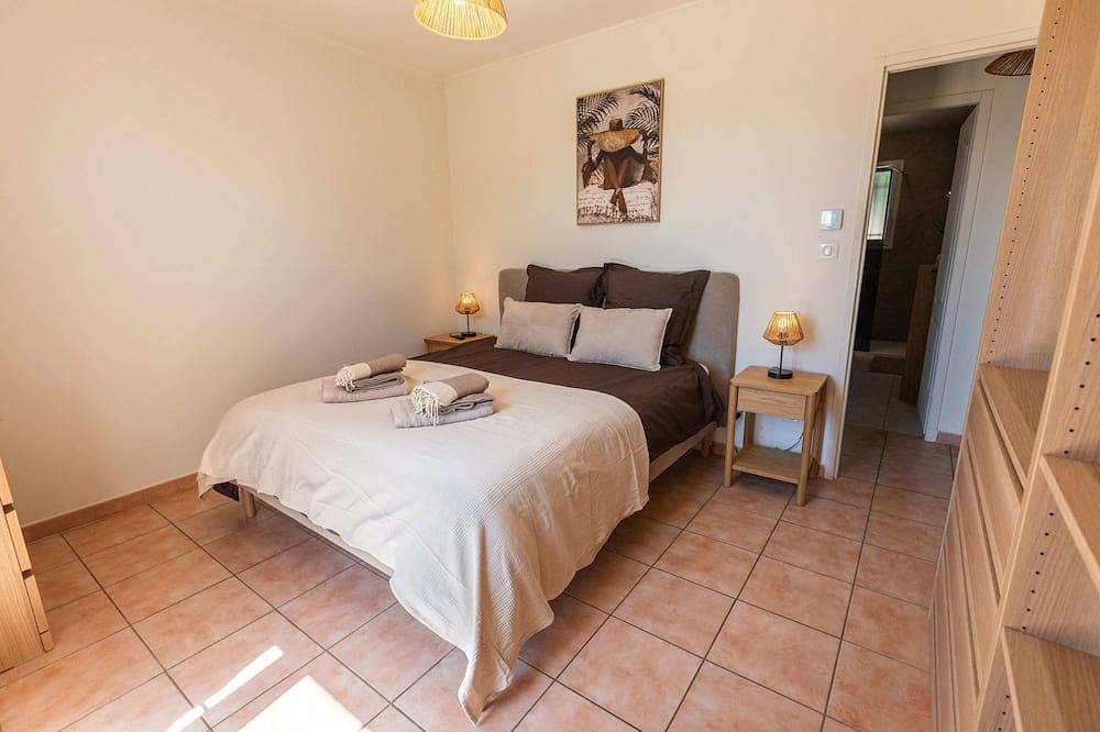 Villa provençale climatisée avec piscine privée in Montfort-sur-Argens, Brignoles Region