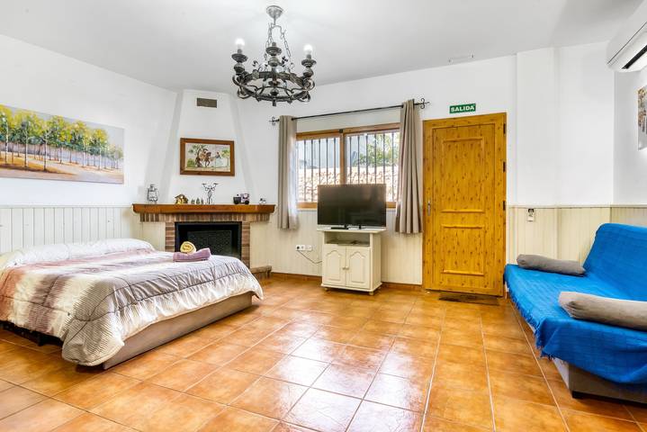 Studio für 4 Personen, mit Garten in Orba